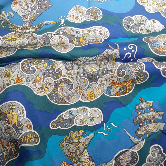 Hermes 90cm silk scarf - Picture 2 of 4